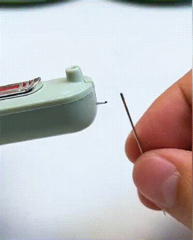 2 In 1 Needle Threader Seam Ripper – Shopperskart