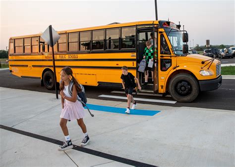 New school year, new building: First day of school brings excitement to ...