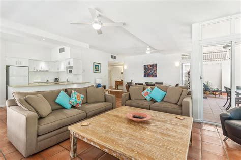 Port Douglas Accommodation - Balboa Apartments