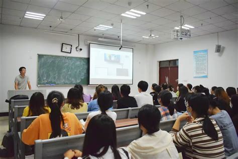 蚌埠学院外国语学院邀请企业家进校园助力学生成长