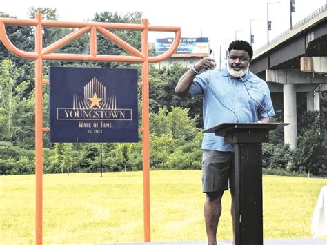 Youngstown talent hailed on Walk of Fame - The Vindicator