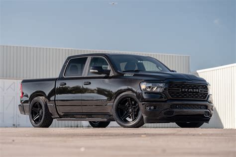 RAM 1500 DEFIANT WHEELS DF07 BLACK 22X10 305X40X22 TOYO TIRES LOWERED ...