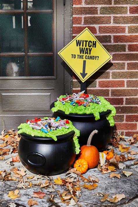 15 Halloween Cauldron Ideas for Witchy Indoor and Outdoor Decor