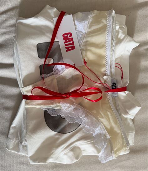 Mila | May is sweet | Instagram