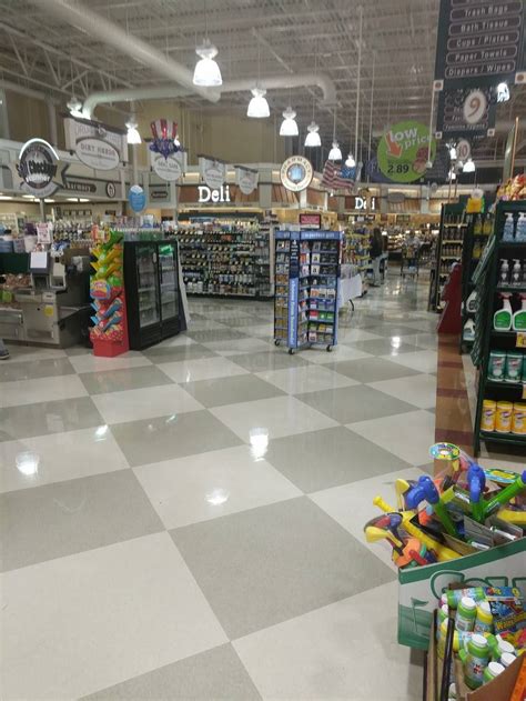 Harris Teeter in 1955 N Peacehaven Rd Whitaker Square, Winston-Salem ...