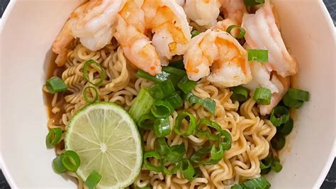Comforting Easy Spicy Shrimp Ramen Noodles With Lime Juice - A Cents ...