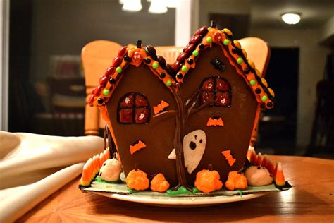 Simple Savory & Satisfying: Haunted Gingerbread House Ideas