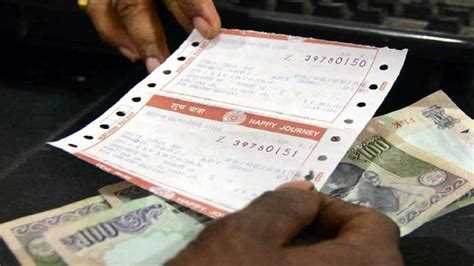 Indian Railways: টিকিট কাউন্টারে ৫০০ টাকার নোট দিলেন প্যাসেঞ্জার ...