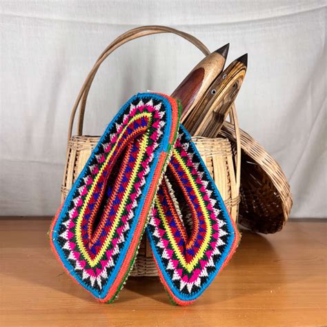 Himachali Pullas – Eco-Friendly Hemp Slippers | Bhuttico – Bhuttico Shawls