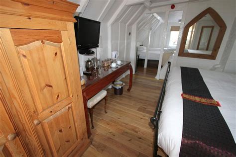 WHITEHOUSE (Rye, East Sussex) - Inn Reviews, Photos, Rate Comparison ...