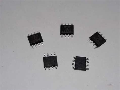 OPERATIONAL AMPLIFIER - Integrated Circuit - 4558, Dual Op-Amp Trader ...