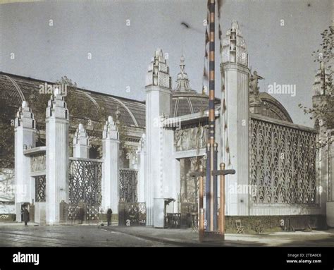 Paris (8th arrondissement), France The Exhibition of Decorative Arts ...