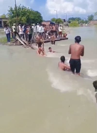 Rain alert in 38 UP districts; Ganga & Yamuna swell Vrindavan half ...