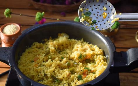 Pani varagu paruppu sadam | Proso millet lentil rice-How to make with ...