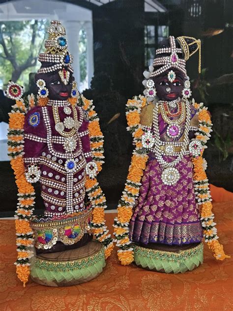 Buy Breeze Handicrafts Marapachi Bommai for Dassehra Golu Navarathri ...