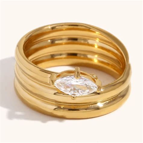 Solitaire Zirconia Gold Ring – PALMONAS