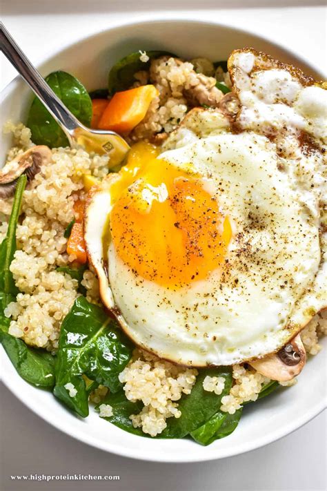 Quinoa Breakfast Bowl (High Protein Breakfast Recipe)