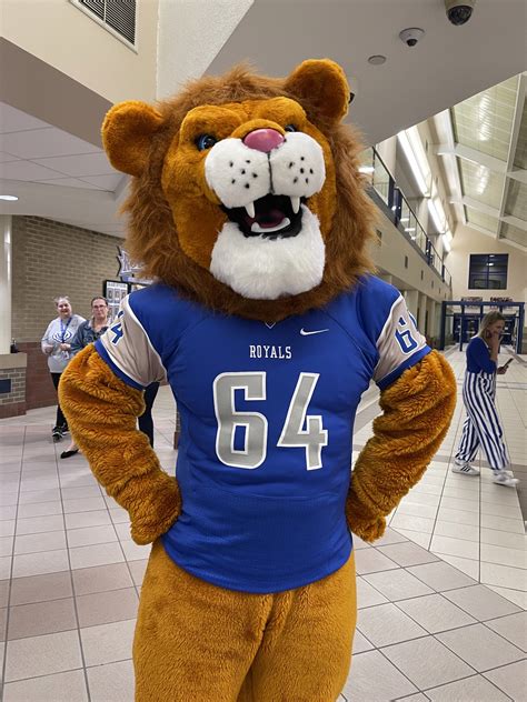 Roary the Lion named Indy's Best High School Mascot