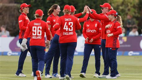 England Women vs Bangladesh Women LIVE Score: Heather Knight takes ENG ...