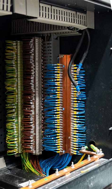 HSBC Traders Floors Upgrade – ACE Services