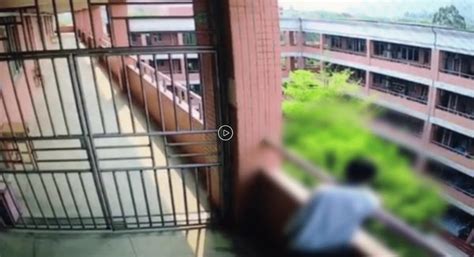 栏杆断裂三名学生坠楼 事发后郑州外国语新枫杨学校的操作让人看不懂_其它_长沙社区通