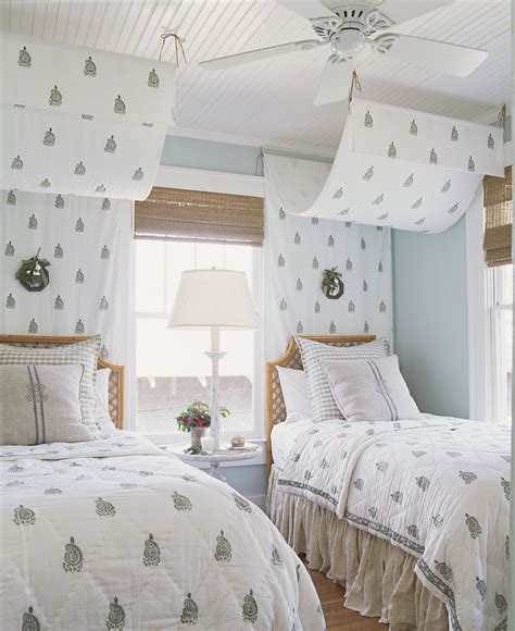 Bedroom Decorating Ideas For Guest Room at Christy Calvin blog
