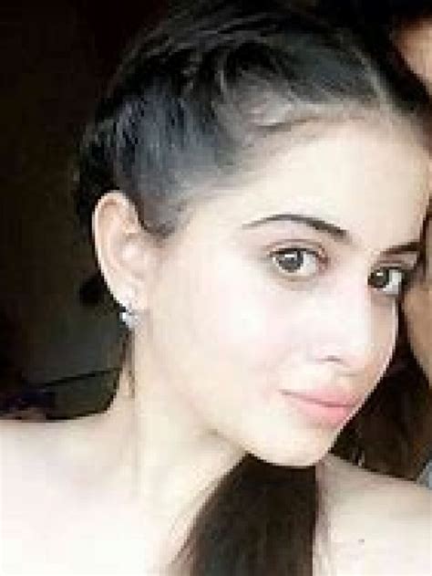 Urfi Javed old pics will shock you - THE NEW INDIAN - urfi javed old ...