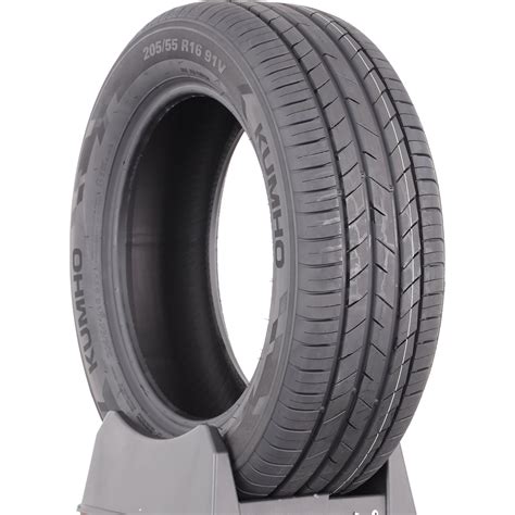 Test Kumho Ecsta HS52 - 205/55 R16 - Pneu - UFC-Que Choisir