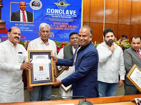 Fragrance World Founder Poland Moosa honoured with King of Perfume ...