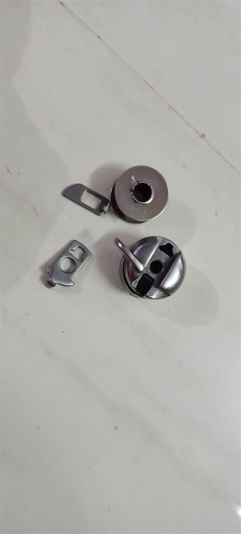 Usha Reena Usha Bandhan Deluxe Sewing Machine Without Cover (Brown ...