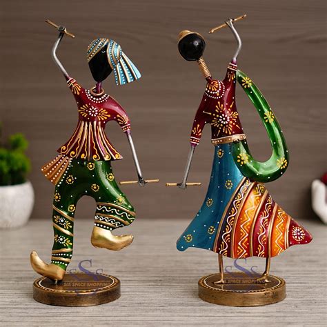 Handcrafted Metal Garba Couple Showpiece – Rajasthani Dandiya Dance Fi ...