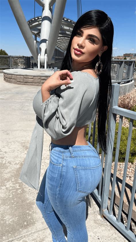 La riquísima y tragona Vianey Frias... : r/Culometro