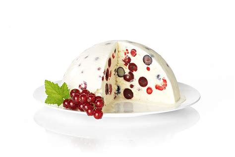 Vanilla Parfait with Summer Fruits Recipe | Bosch Home Appliances