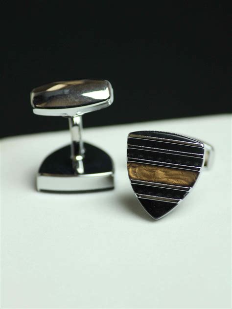 CUFFLINKS