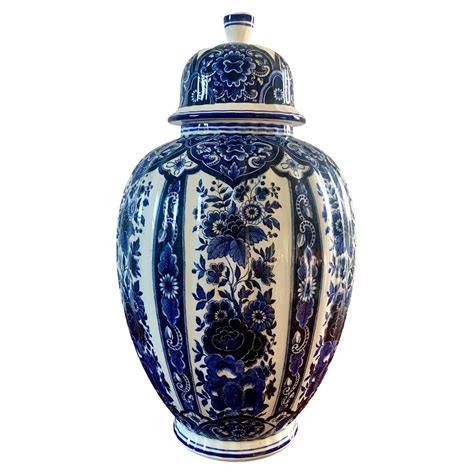 Delfts Blue and White Chinoiserie Porcelain Ginger Jar by Ardalt Blue ...