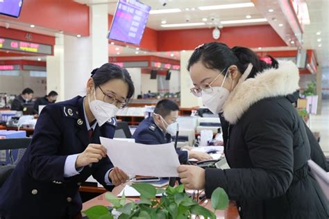 国家税务总局山东省税务局 图片新闻 临沂临港税务：“一表一簿一清册” 高质量推进纳税服务工作