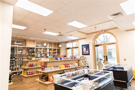 First Look: A new grocery store in Willow Grove offers bagels from New ...