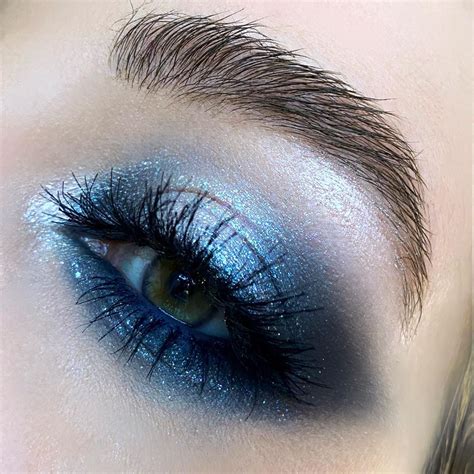 Light Blue Eyeshadow Looks at Becky Uhl blog