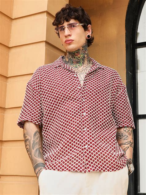 ₹999 | Campus Sutra Men's Crimson Red Geometric-Crochet Cuban Oversized ...