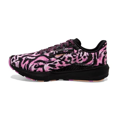Buy Running Shoes for Women | Launch 10 - Brooks Running India