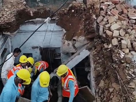 House collapses in Gwalior amid rain: Youth dies under debris; another ...
