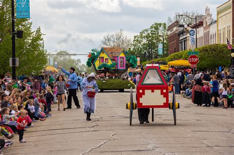 Unveiling the Ultimate Guide to the Pella Iowa Tulip Festival 2025