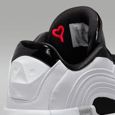 Luka 4 PF 'White Cement' Basketball Shoes. Nike IN