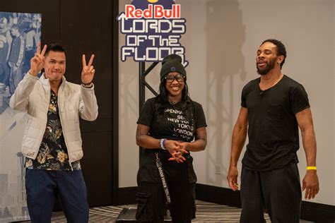 PHOTOS: Fårom Seattle to the World: Massive Monkees Wow Crowd at Lords ...