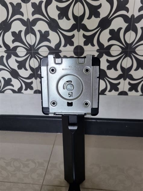 LG 43' Adjustable Computer Monitor Stand 的图像结果