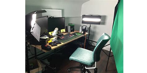 How to Live Stream on Computer 的图像结果