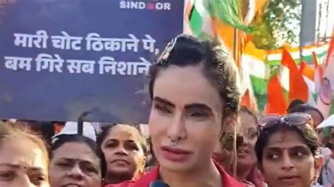 'Tricolour or Coffin': Colonel Sofiya Qureshi’s Twin Sister Evokes ...