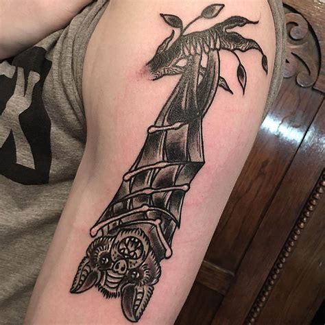 Fledermaus am Ast - tattoovorlagen24.com