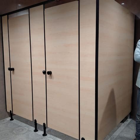 Toilet Cubicle Partitions | HPL, Nylon & Modular Solutions - Cubicle ...