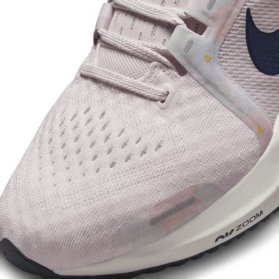 Nike Vomero 16 Premium Women's Road Running Shoes. Nike IN